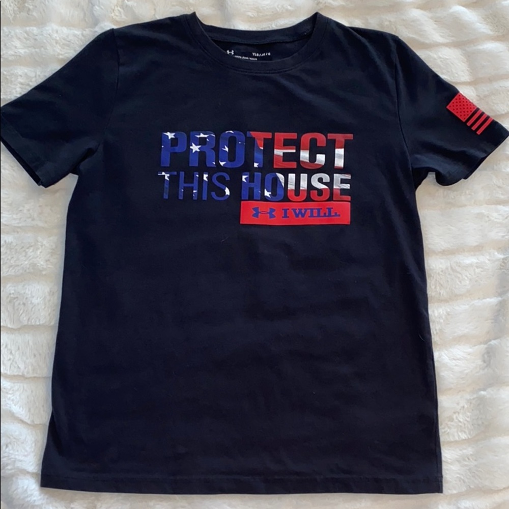 🇺🇸Under Armour Youth Shirt, size large🇺🇸